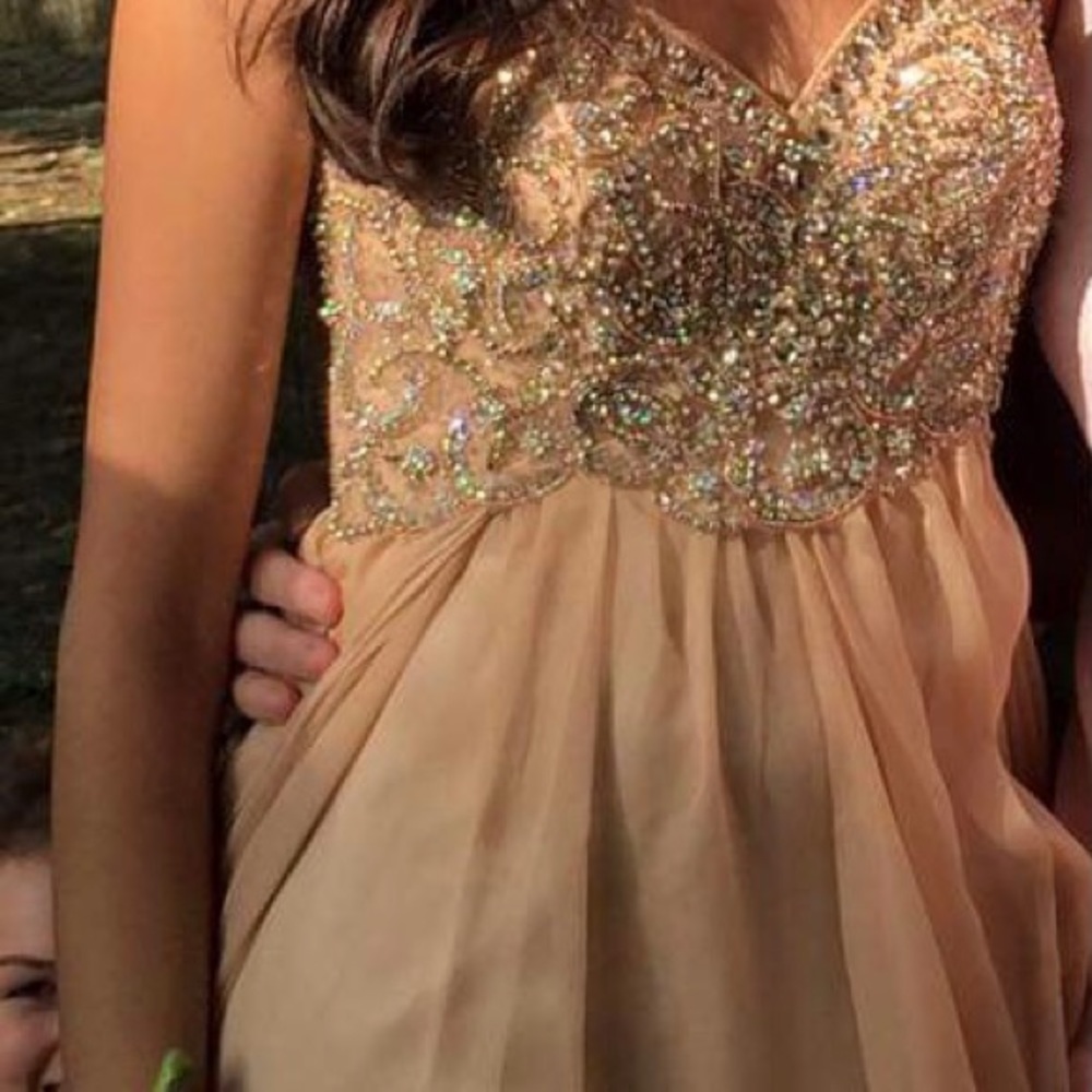 Prom Dress - Picture 4 of 5